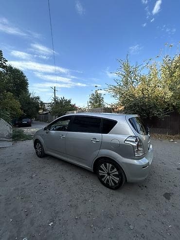 тойота виндон: Toyota Corolla Verso: 2004 г., 1.8 л, Робот, Бензин, Хэтчбэк — 4