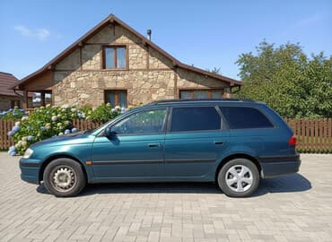 Toyota Avensis: 2001 г., 1.8 л, Автомат, Бензин, Универсал