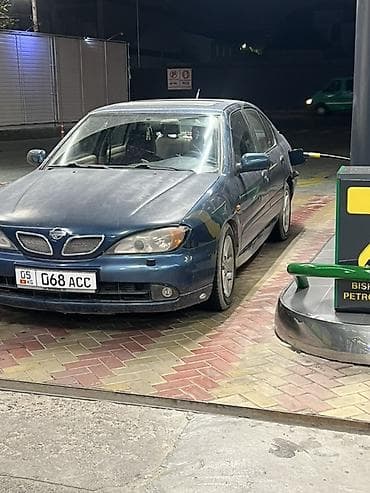 Nissan Primera: 2000 г., Седан — 4