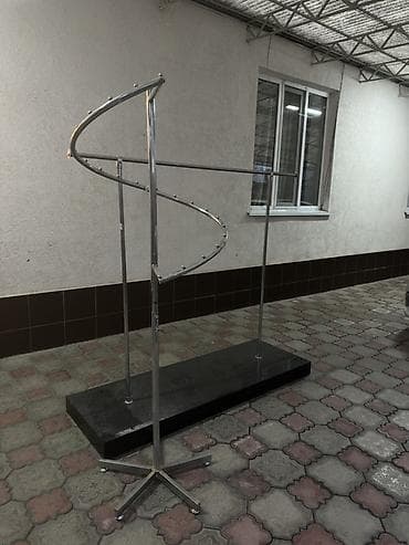 Кронштейн Для одежды, Материал: Металл, На колесах