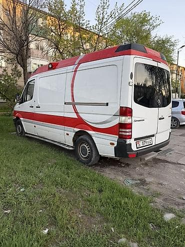 красный матиз: Легкий грузовик, Mercedes-Benz, Б/у — 3