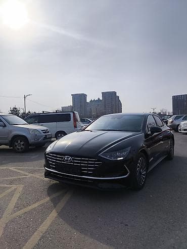 Продажа авто: Hyundai Sonata: 2021 г., 2 л, Автомат, Гибрид, Седан — 5