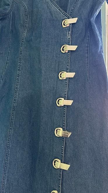 продаю джинсы: Джинсовый сарафан Состояние 10/10 Размер: 44-46р Цена: 500 Самовывоз — 2