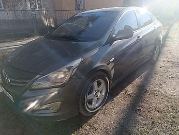 саната зеркала: Hyundai Solaris: 2013 г., 1.6 л, Автомат, Бензин, Седан — 3