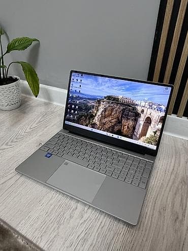 amazon kindle: Почти новый покупали 3 месяцев назад использовали мало просто дома — 2