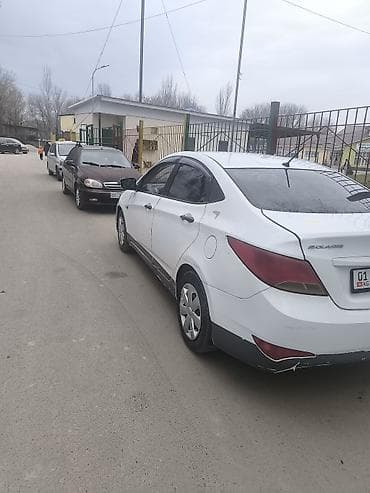 hyunday solaris: Hyundai Solaris: 2014 г., 1.4 л, Автомат, Бензин, Седан — 5