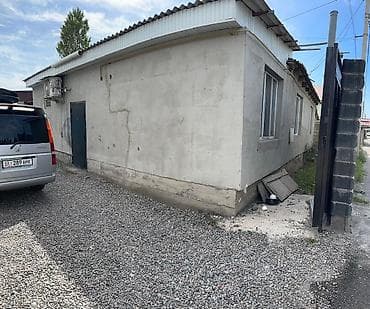 Үйлөр: Срочно продается дом с цехом 📍Район ж/м Учкун 🔹 Участок: 6,5 соток — 8