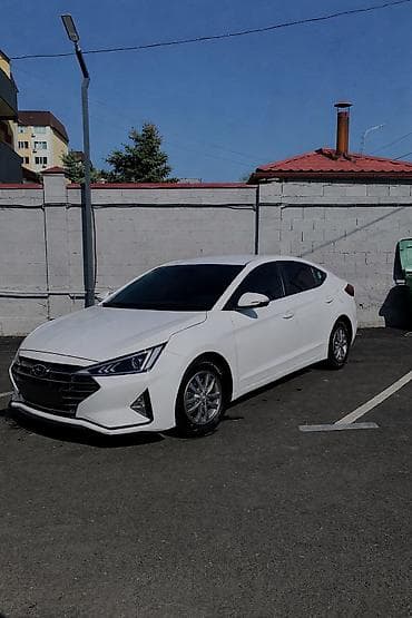 Hyundai Elantra: 2019 г., 1.6 л, Автомат, Бензин, Седан