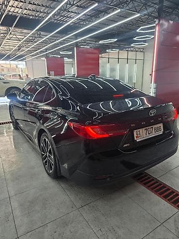 Транспорт: Toyota Camry: 2026 г., Автомат, Гибрид, Седан — 9