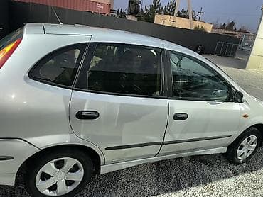 Nissan Almera Tino: 2001 г., 1.8 л, Кол менен иштөөчү, Бензин, Вэн/Минивэн — 6