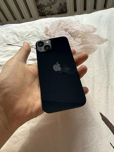 apple 13: IPhone 13, Б/у, 256 ГБ, Midnight, 82 % — 1