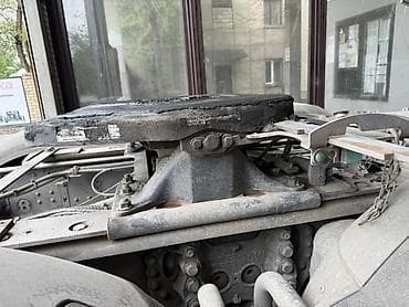 дышло для легкового прицепа: Фаркоп Для грузовых авто DAF — 1