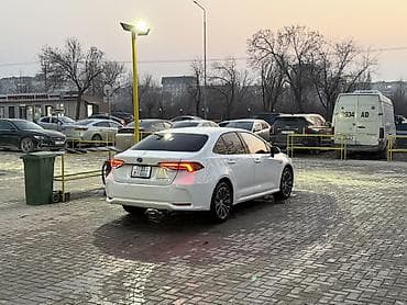 corolla e150: Toyota Corolla: 2022 г., 1.8 л, Вариатор, Гибрид, Седан — 5