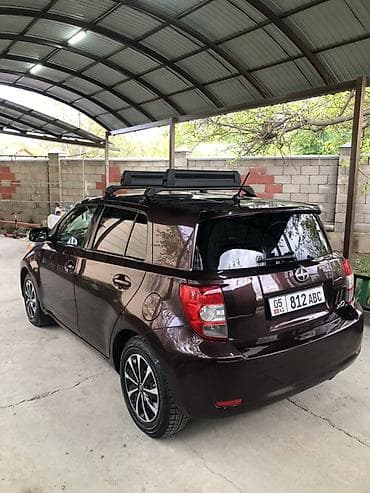 transporter multivan: Toyota Ist: 2010 г., 1.8 л, Автомат, Бензин — 4