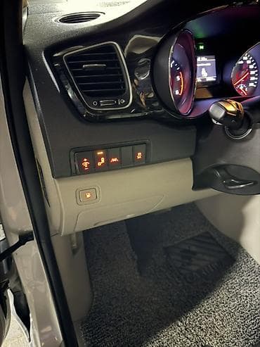 Унаа сатуу: Kia Carnival: 2019 г., 2.2 л, Автомат, Дизель, Вэн/Минивэн — 9