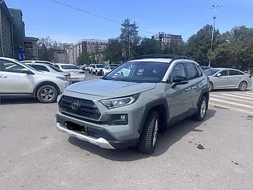 Toyota RAV4: 2019 г., 2.5 л, Автомат, Бензин, Кроссовер
