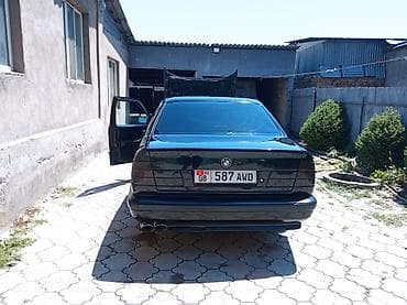 лобовое g05: BMW 5 series: 1988 г., 2 л, Механика, Бензин, Седан — 4
