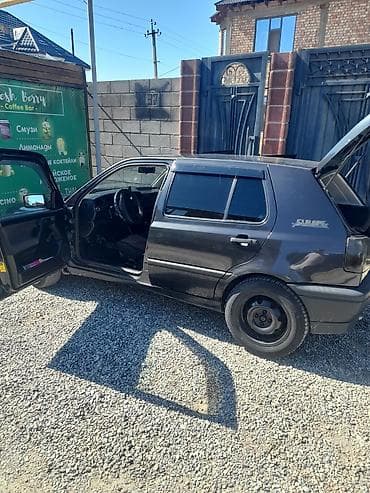 vw гольф2: Volkswagen Golf: 1993 г., 1.4 л, Механика, Бензин, Хэтчбэк — 4
