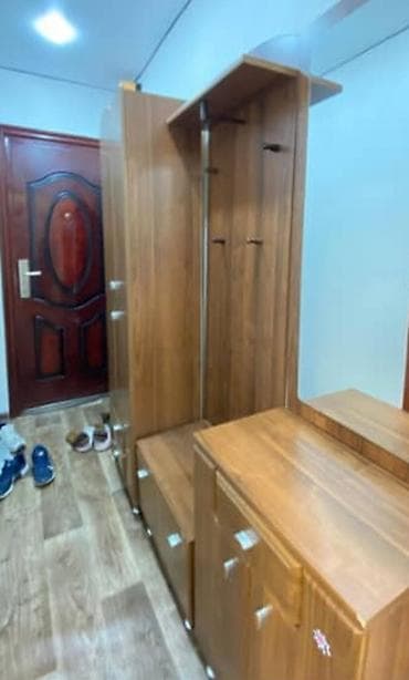 выкуп мебель: Гарнитур для прихожей, Б/у, Зеркало, Дерево, цвет - Коричневый — 4