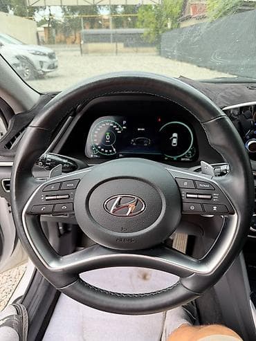 byd plus: Hyundai Sonata: 2022 г., 2 л, Автомат, Гибрид, Седан — 8