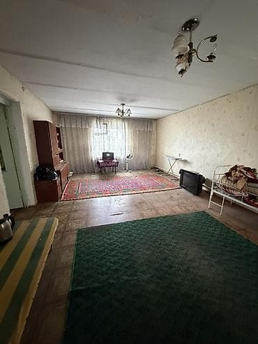 70 сом: Продаётся коттедж в селе Петровка (район Военного городка) 📍 Удобное — 8