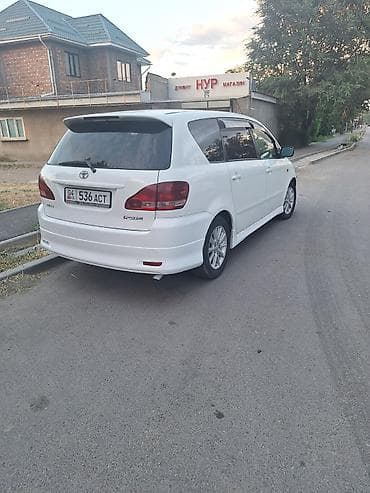 Транспорт: Toyota Ipsum: 2003 г., 2.4 л, Автомат, Газ, Минивэн — 4