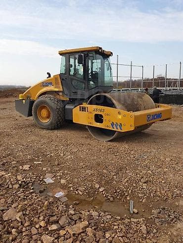 Услуга катка XCMG XS163 - Вибрационный грунтовый каток 16-тонного at lalafo.kg Услуга катка XCMG XS163 - Вибрационный грунтовый каток 16-тонного