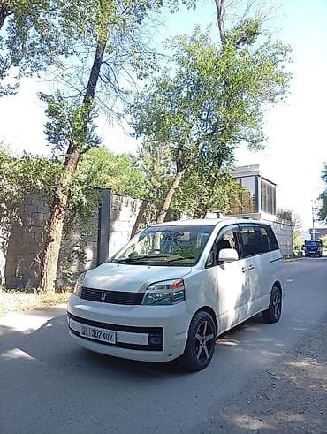 town ace: Toyota Voxy: 2002 г., 2 л, Автомат, Бензин, Минивэн — 7