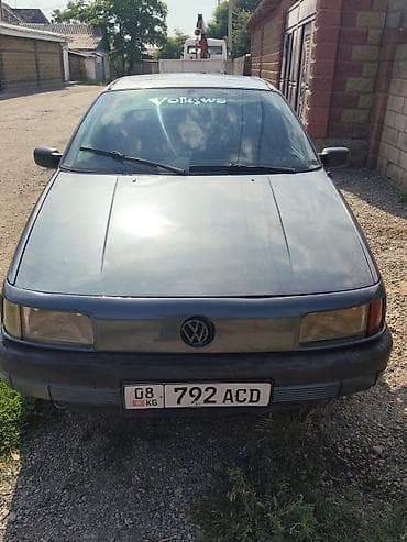 step wgn: Volkswagen Passat: 1989 г., 1.8 л, Механика, Бензин, Седан — 1