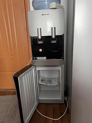 lp e8: Кулер для воды, Б/у, Самовывоз — 1