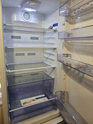 мини муздаткыч: Муздаткыч Beko, Колдонулган, Эки камералуу, Total no frost, 60 * 200 * — 3