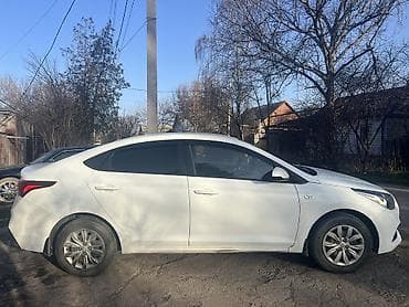 lada 4x4: Hyundai Solaris: 2019 г., 1.6 л, Автомат, Бензин, Седан — 3