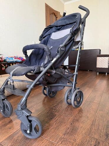 прогулочную коляску chicco: Коляска, цвет - Черный — 1