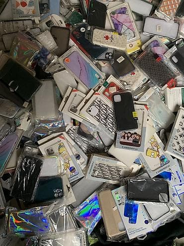 Другое оборудование для бизнеса: Чехлы для телефонов За всё 12.000 сом Состав: - Большой микс чехлов — 10