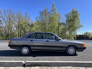 мото скмурай бишкек: Audi 100: 1988 г., 1.8 л, Механика, Бензин, Седан — 4