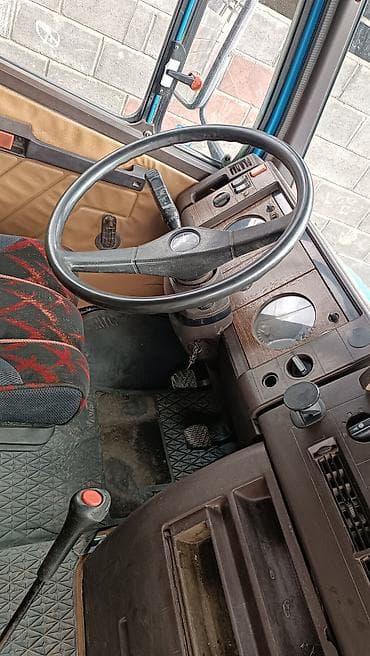 220 кузов: Mercedes-Benz : 1990 г., 4 л, Механика, Дизель, Фургон — 4