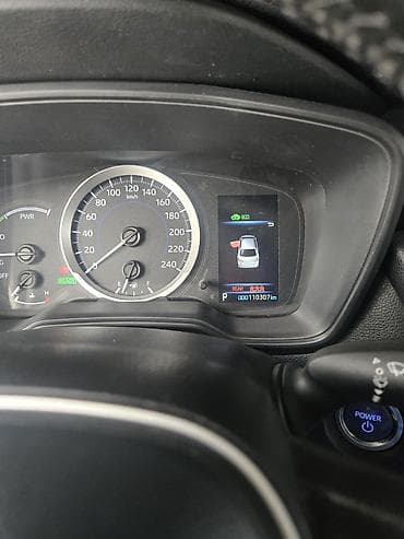 aion v plus: Toyota Corolla: 2021 г., 1.8 л, Гибрид, Седан — 7