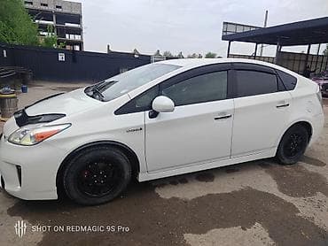 toyota prius 2013: Toyota Prius: 2013 г., 1.8 л, Вариатор, Гибрид, Хэтчбэк — 5
