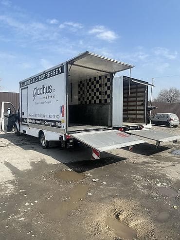 Ашкана буюмдары: Буйрутма берүү Мерседес жүк ташуучу спринтер, Көчүү, Жүк ташуучу жумушчусу менен — 3