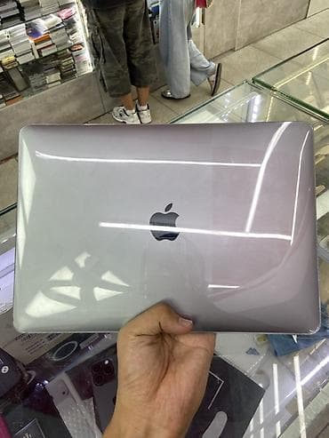 iphone 7 plus pro max: Apple MacBook Pro 13" (серый космос) с Touch Bar 2018года - Экран — 2