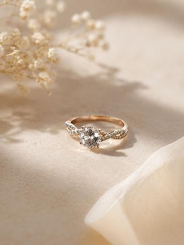 oura ring бишкек цена: Кольцо, Помолвочное, Проба 585, Женские, Фианит — 1