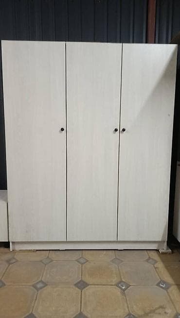 Үй жана бакча: Шифоньерлер, кийидер үчүн шкафтар, Түз, ЛДСП — 1