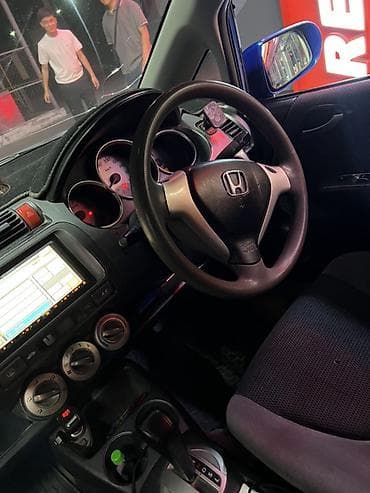 fit 2: Honda Fit: 2003 г., Бензин, Хэтчбэк — 8