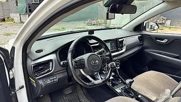 лед освещение: Kia Stonic: 2018 г., Дизель, Кроссовер — 5
