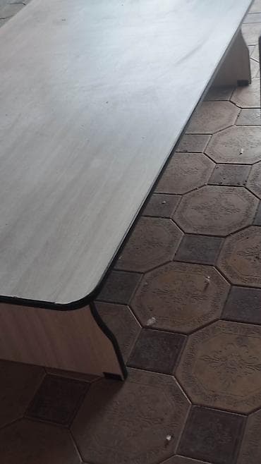 ортопедиялык матрастар: Продаю большой стол цена договорная, званите пишите. Прямоугольный — 1