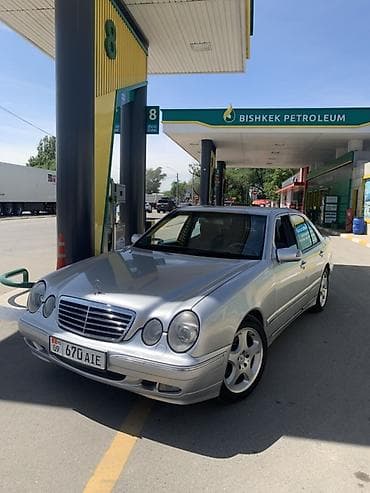 Mercedes-Benz E-Class: 2000 г., 3.2 л, Автомат, Газ, Седан