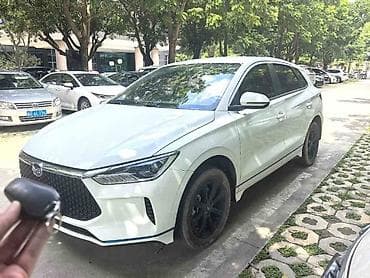 неделю: BYD E2: 2021 г., Электромобиль, Хэтчбэк — 6