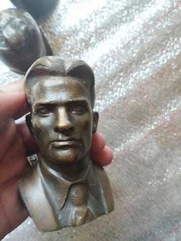 голые тёлочки: Набор из 3 небольших бюстов из металла под бронзу. Описание: - — 1