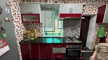 Кухонный гарнитур, Б/у, цвет - Красный, Самовывоз at lalafo.kg Кухонный гарнитур, Б/у, цвет - Красный, Самовывоз