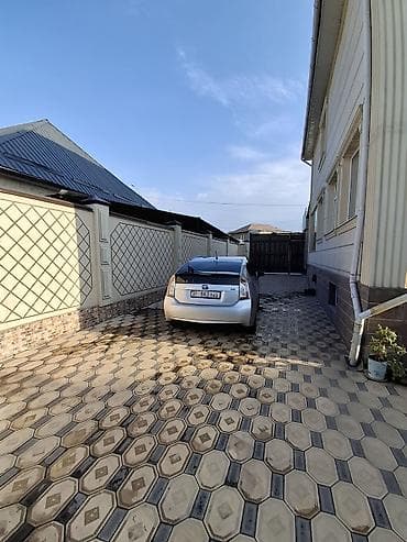 экран нексия: Toyota Prius: 2014 г., Автомат, Гибрид, Хэтчбэк — 6